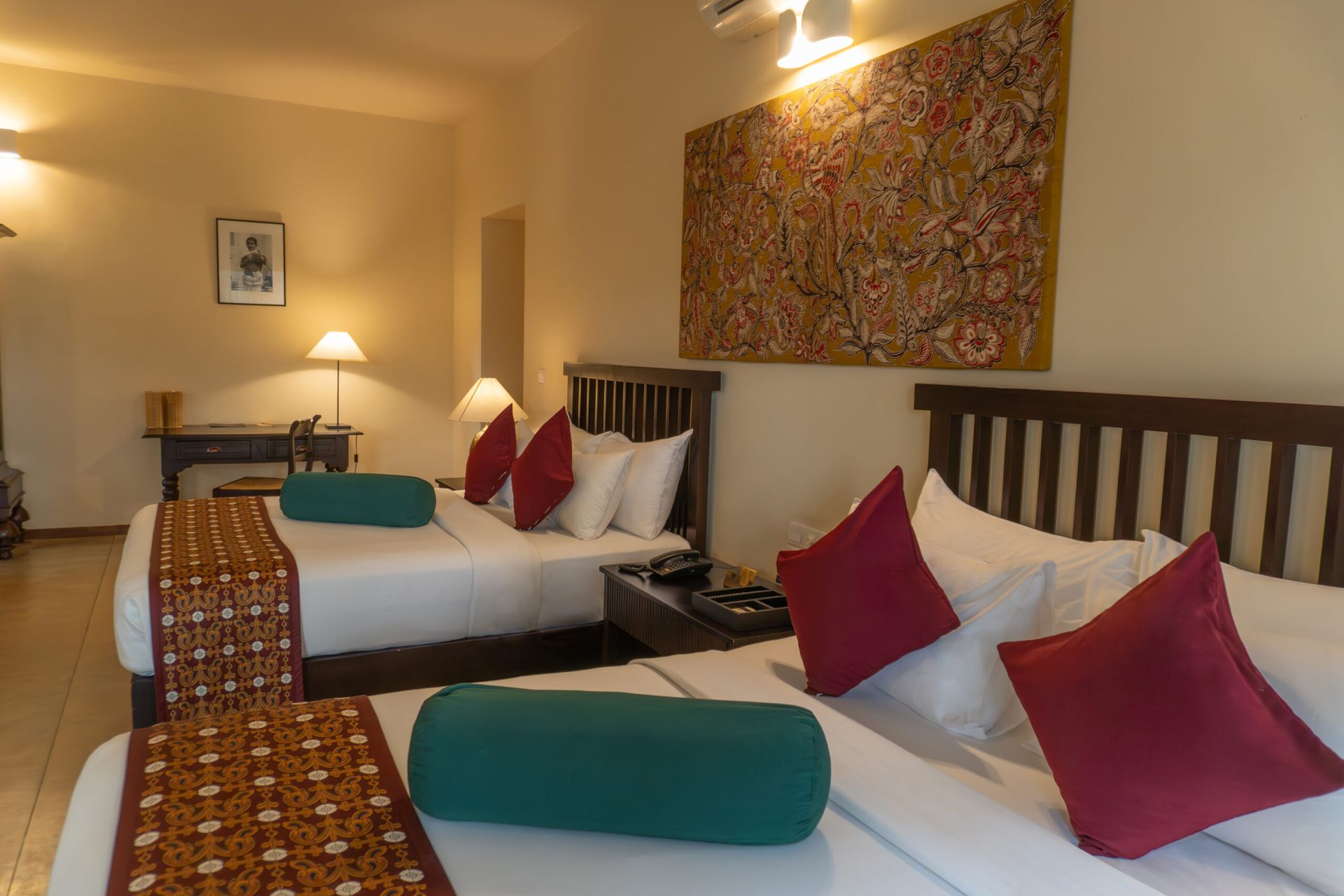Yatinuwara-Junior Suite