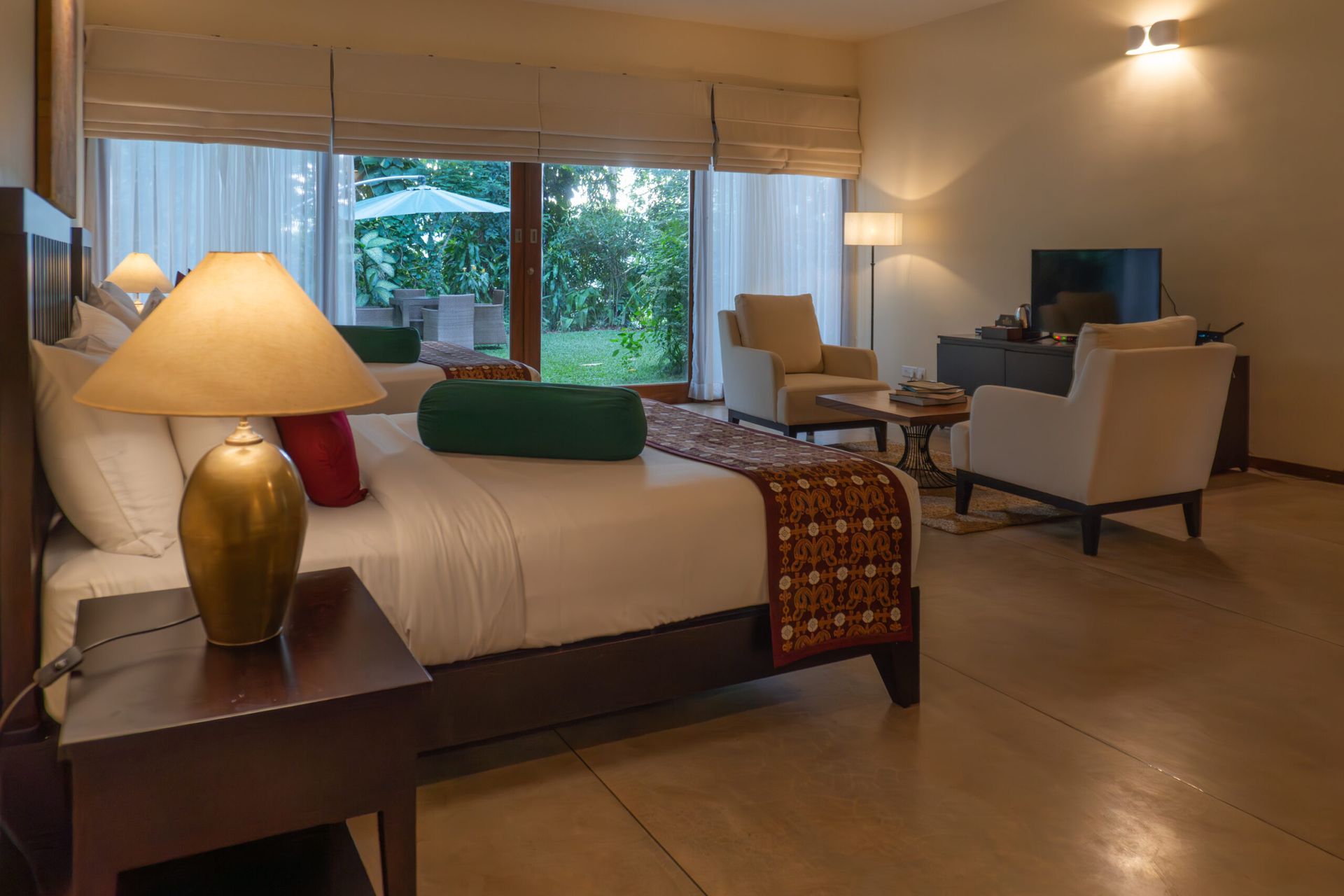 Yatinuwara-Junior Suite